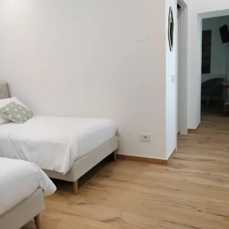 Habitat Bed & Breakfast *